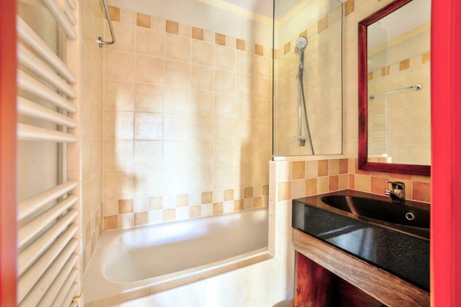 Residences Quartier Falaise - Maeva Home 阿沃里亚兹 客房 照片